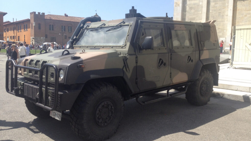 Are SUVs too big for Towns and Inner Cities?